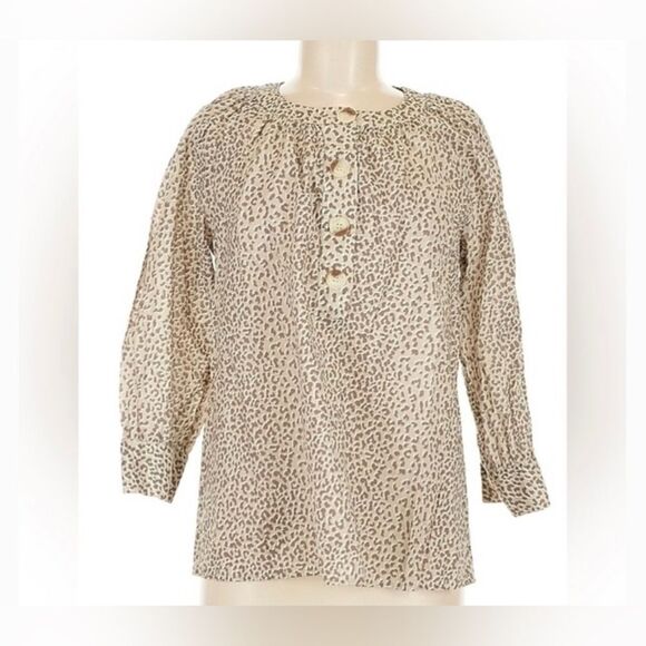 Tuckernuck Tops - TUCKERNUCK Leopard Print Women's Top; Size Small
